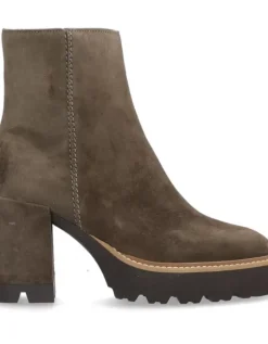 Hot Alpe Colette