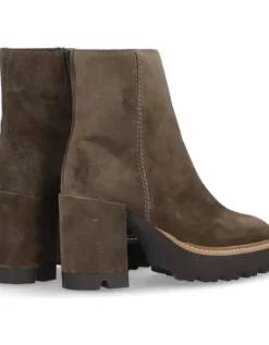 Hot Alpe Colette